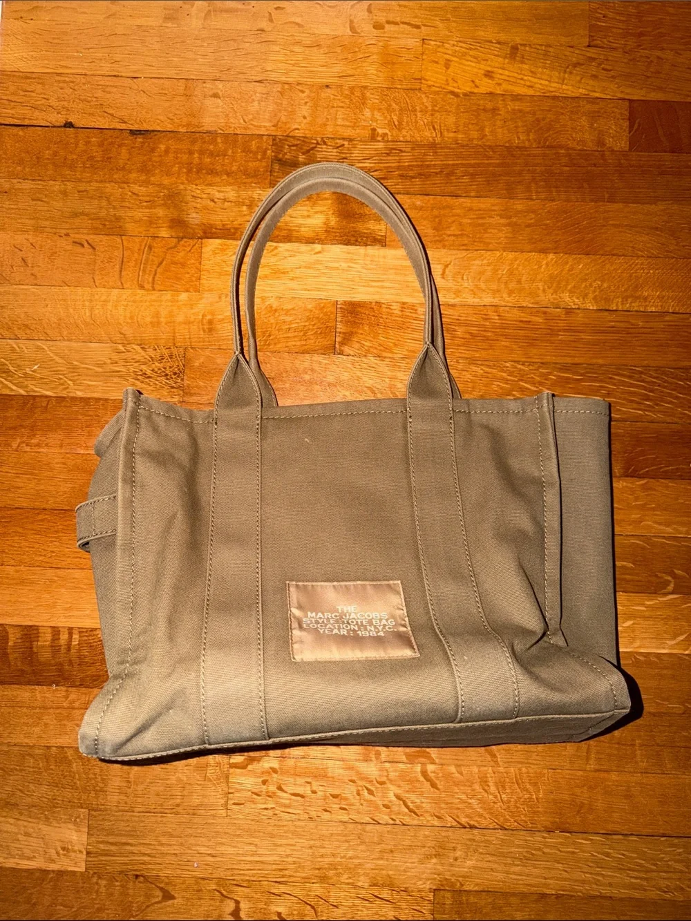 Marc Jacobs The Tote Bag in Olive Large